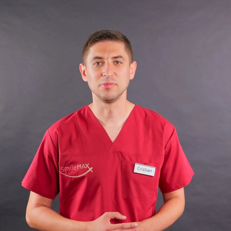 Cristian, chirurgie și implantologie, SmileMAX Clinique